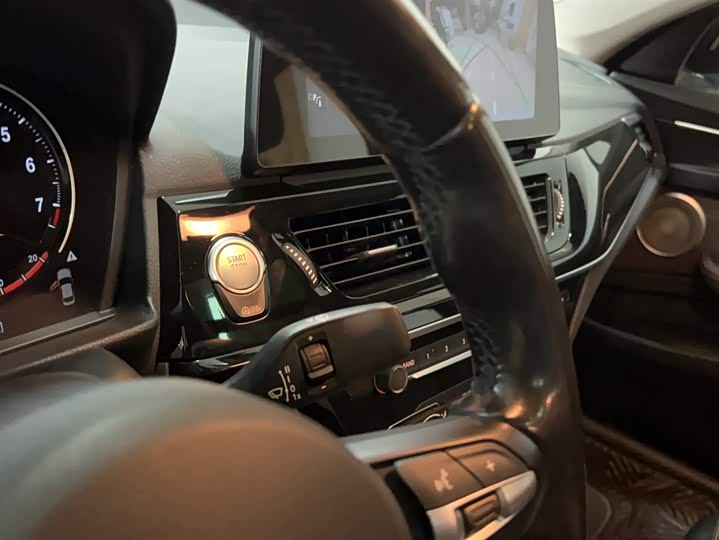 Фото 9 - BMW 1 Series