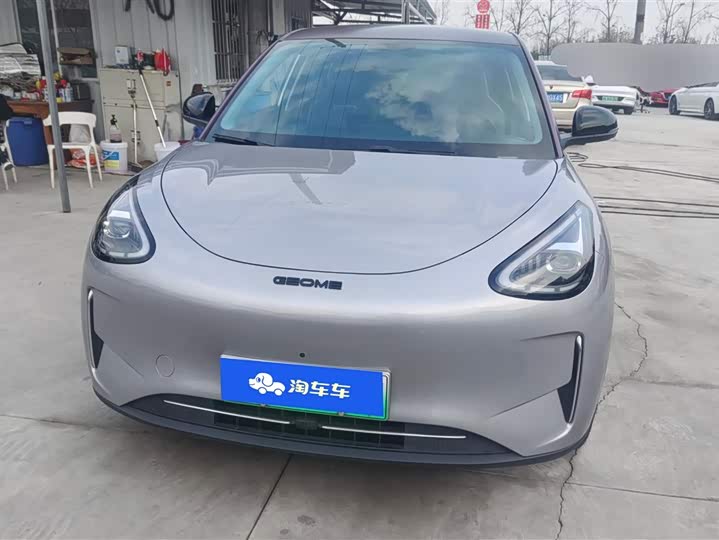 Фото 2 - Geely Galaxy Geome