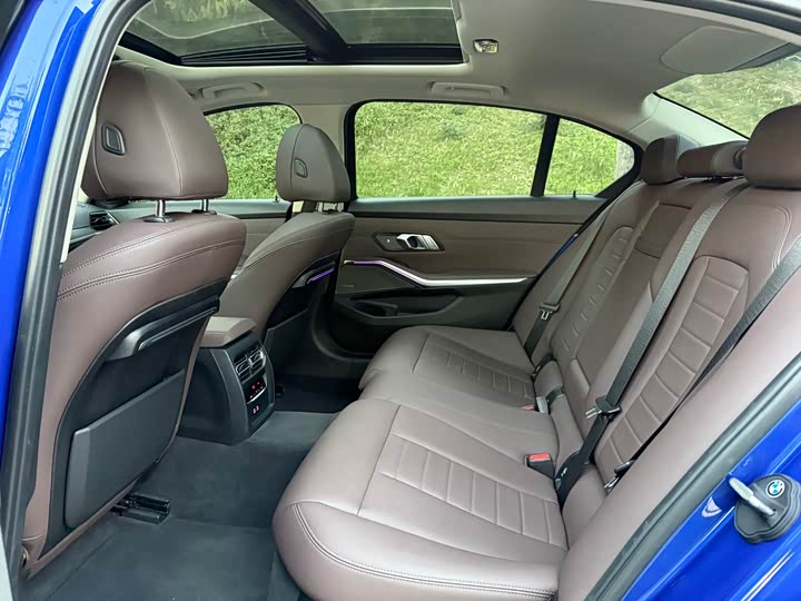 Фото 8 - BMW 3 Series