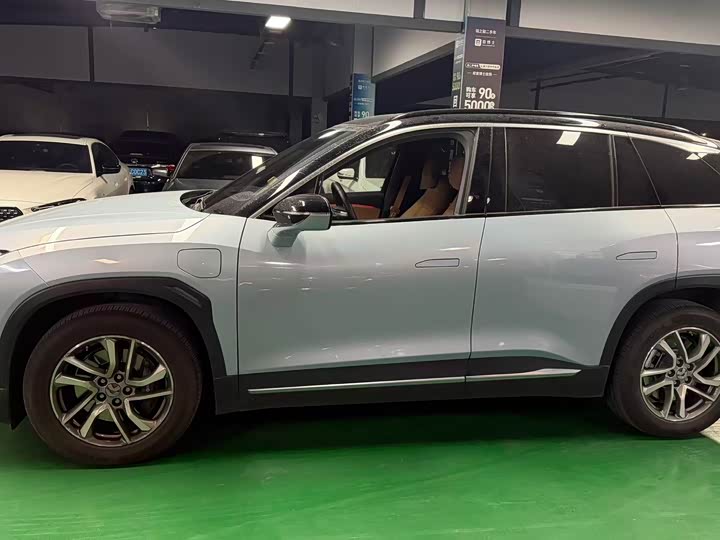 Фото 3 - Nio ES6