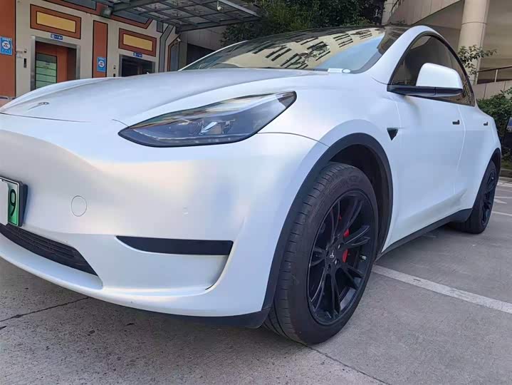Фото 4 - Tesla Model Y