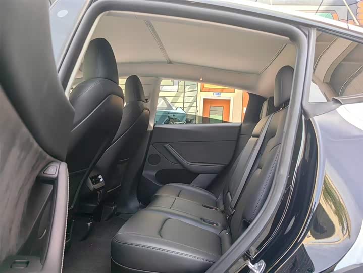 Фото 6 - Tesla Model Y