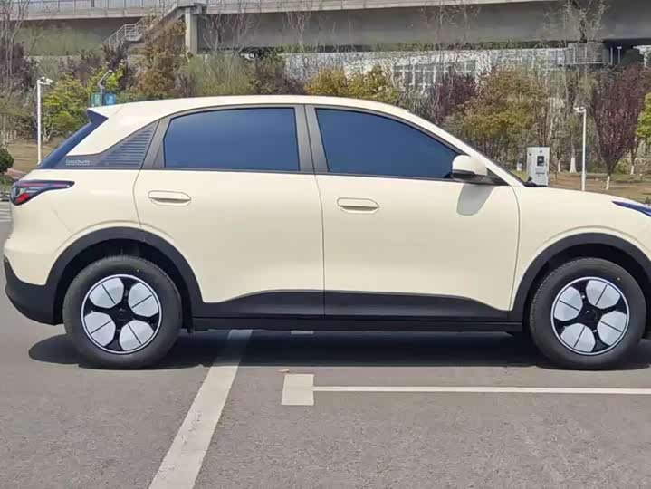 Фото 5 - Geely Galaxy Geome