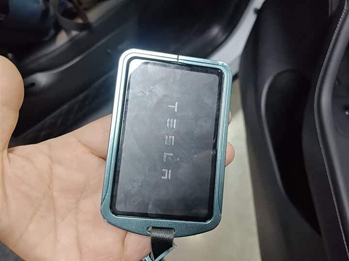 Фото 9 - Tesla Model Y