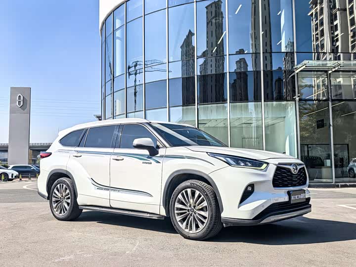 Фото 3 - Toyota Highlander