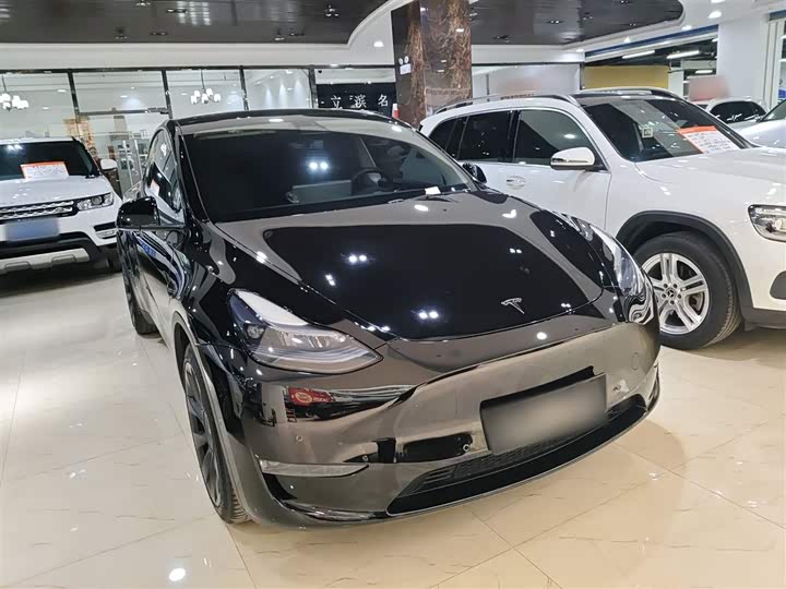 Фото 4 - Tesla Model Y