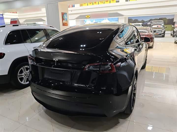 Фото 7 - Tesla Model Y