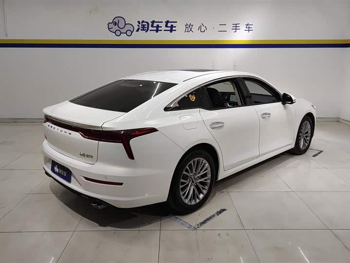 Фото 3 - Bestune B70