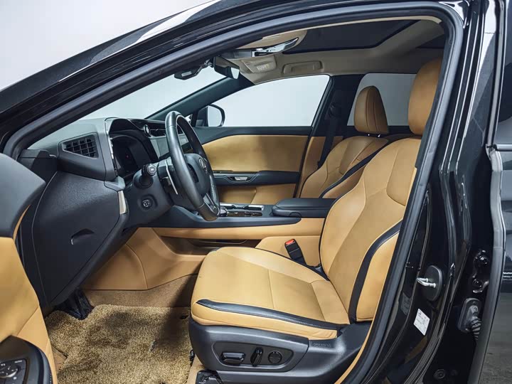 Фото 7 - Lexus RZ