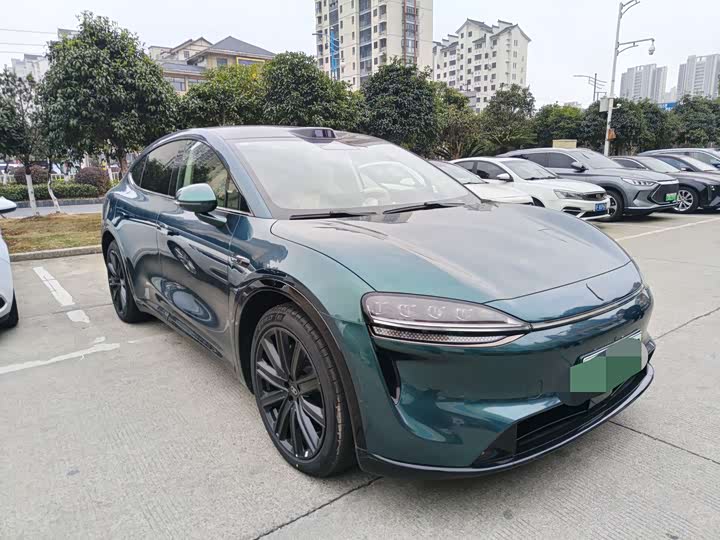 Фото 3 - Luxeed R7