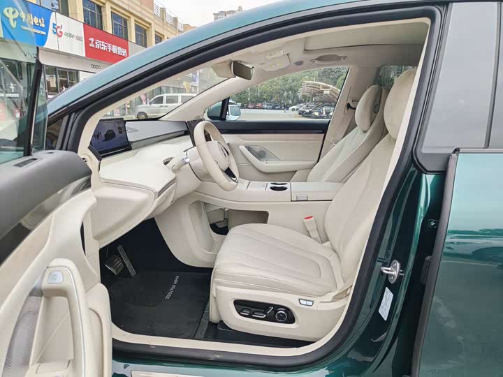 Фото 7 - Luxeed R7