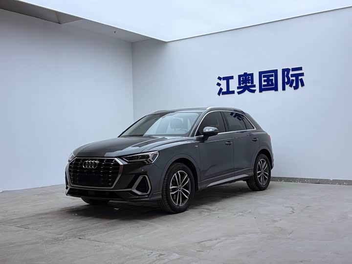 Фото 1 - Audi Q3