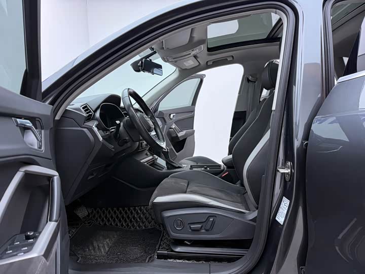 Фото 5 - Audi Q3