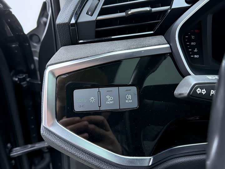 Фото 6 - Audi Q3