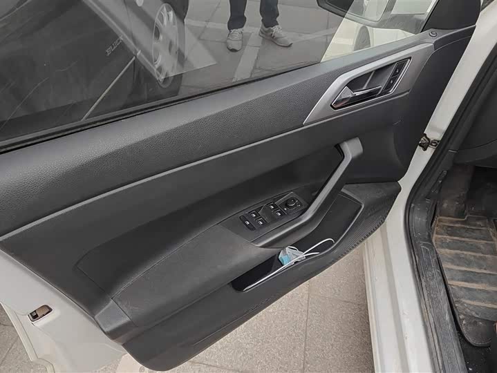 Фото 7 - Volkswagen Polo