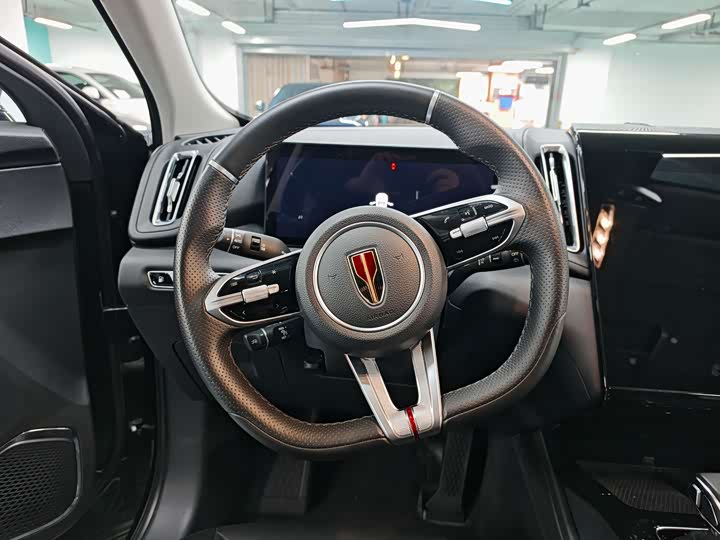 Фото 5 - Hongqi HS3 Hybrid