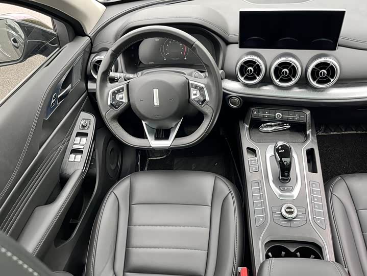 Фото 8 - Wey VV5