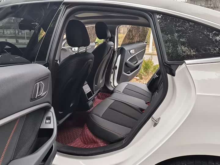 Фото 6 - BMW 2 Series