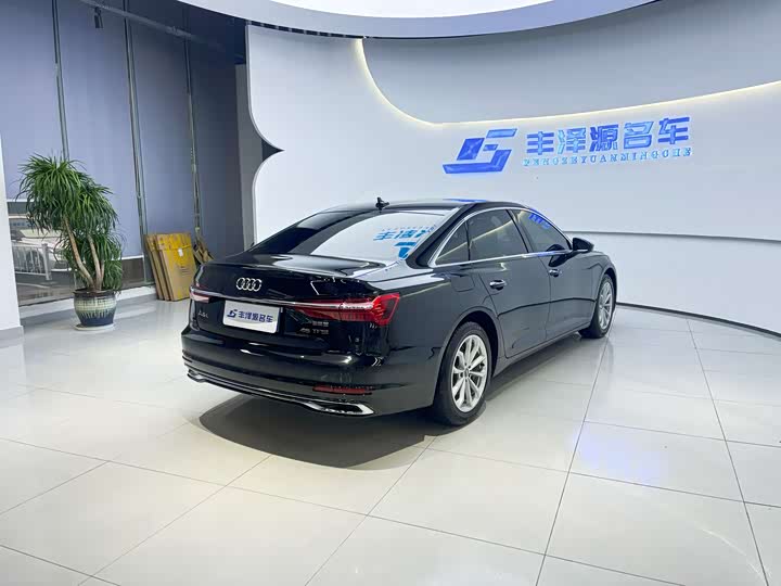 Фото 3 - Audi A6L