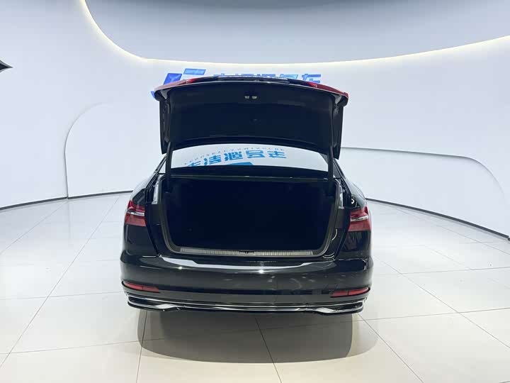 Фото 6 - Audi A6L