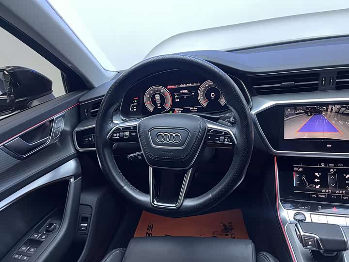Фото 9 - Audi A6L