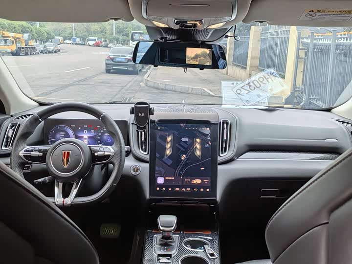 Фото 7 - Hongqi HS3