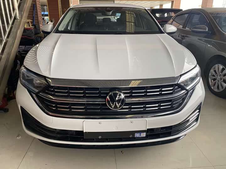 Фото 1 - Volkswagen Sagitar L