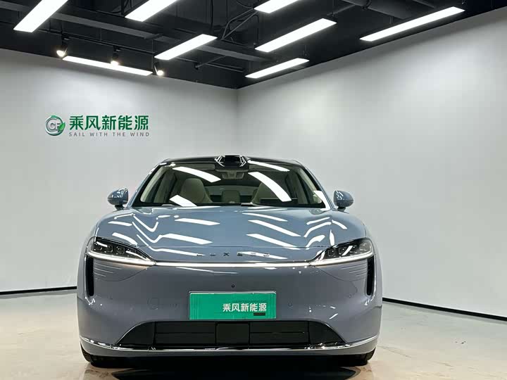 Фото 3 - Luxeed R7