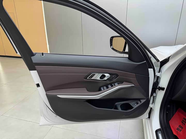 Фото 6 - BMW 3 Series