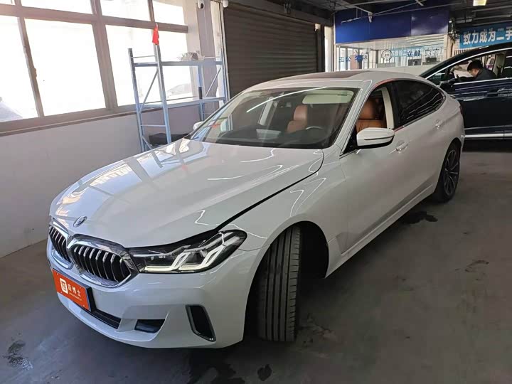 Фото 1 - BMW 6 Series GT