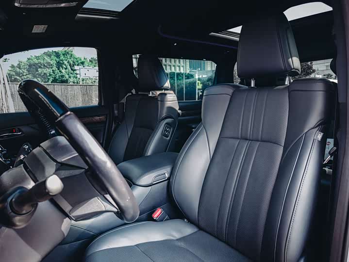 Фото 8 - Toyota Alphard