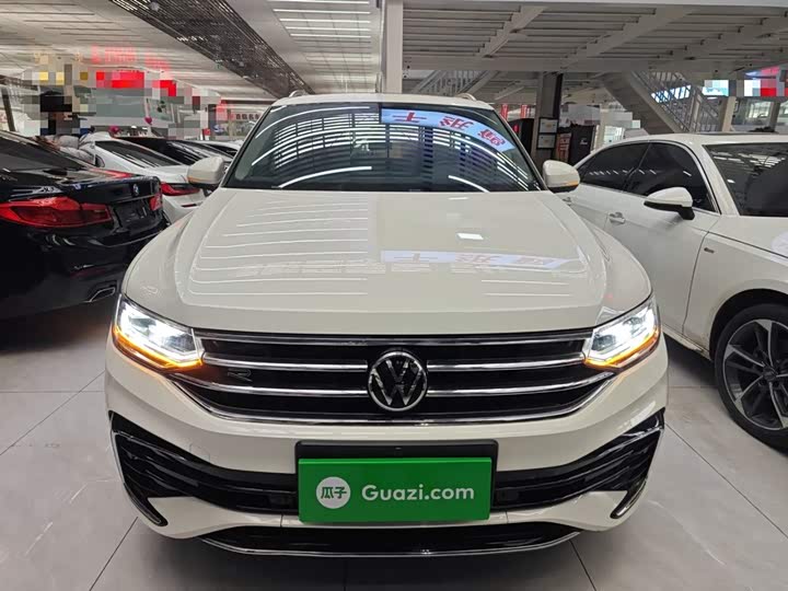 Фото 3 - Volkswagen Tiguan L Pro