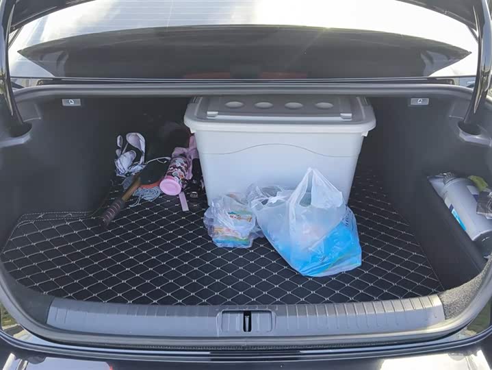 Фото 4 - Volkswagen Magotan