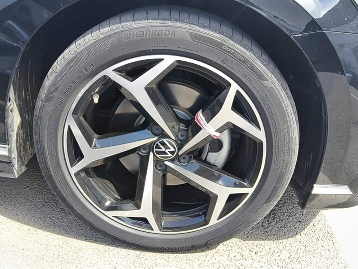 Фото 6 - Volkswagen Magotan