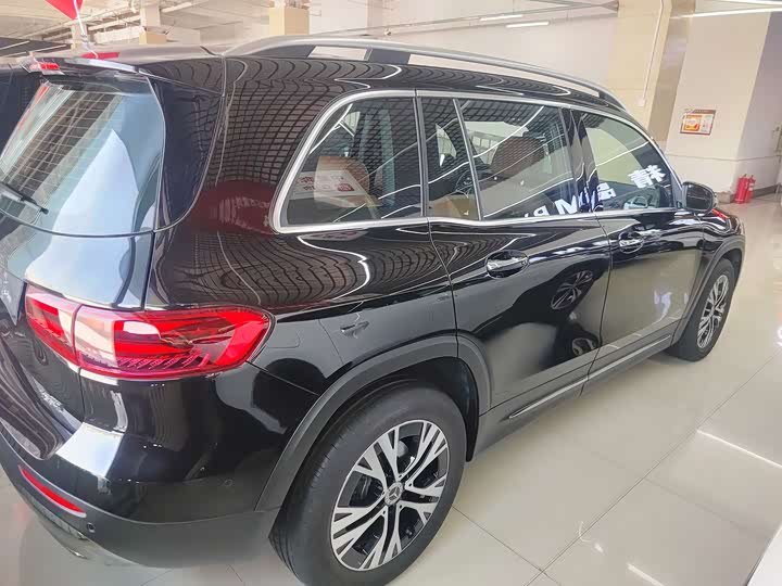 Фото 5 - Mercedes-Benz GLB-Class