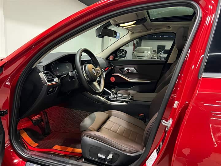 Фото 8 - BMW 3 Series