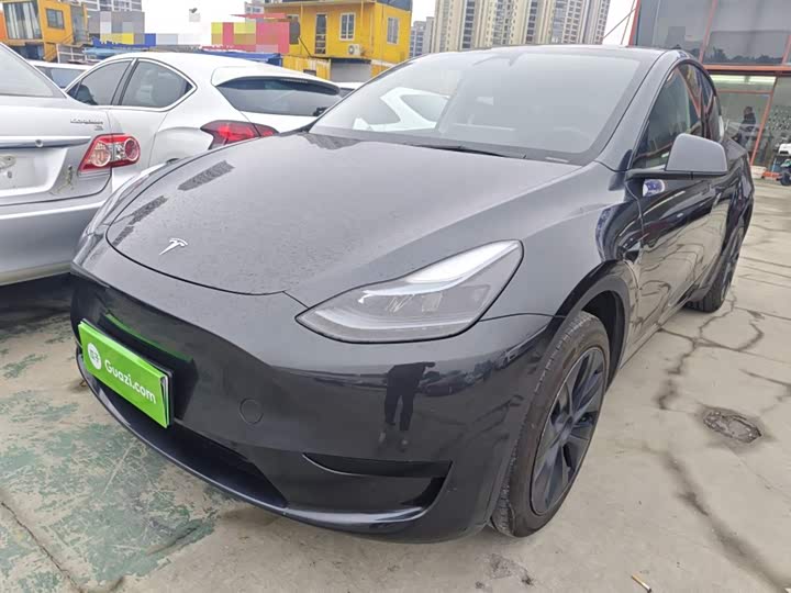 Фото 2 - Tesla Model Y