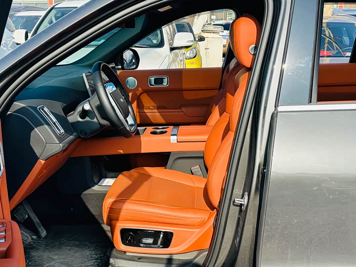 Фото 7 - LiXiang L8