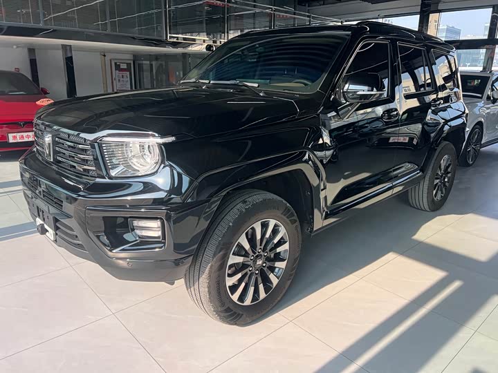 Фото 1 - Tank 700 Hybrid