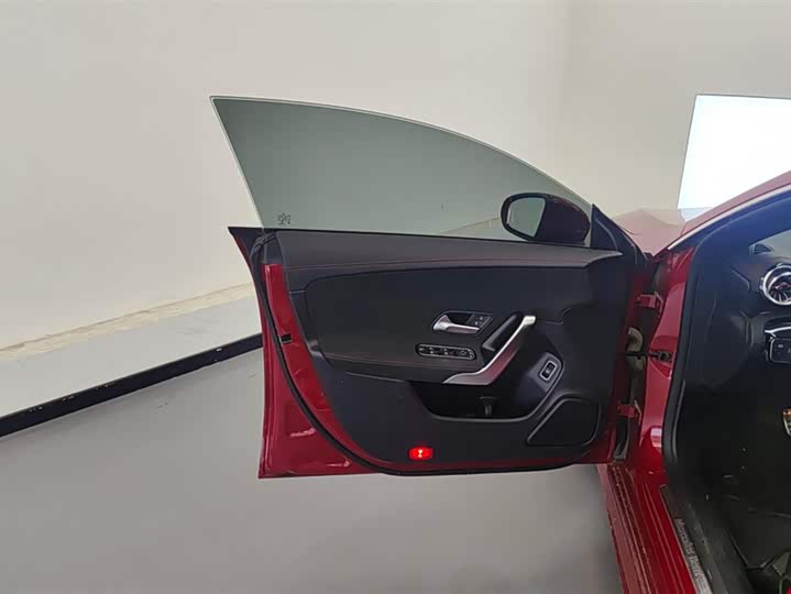 Фото 7 - Mercedes-Benz CLA-Class