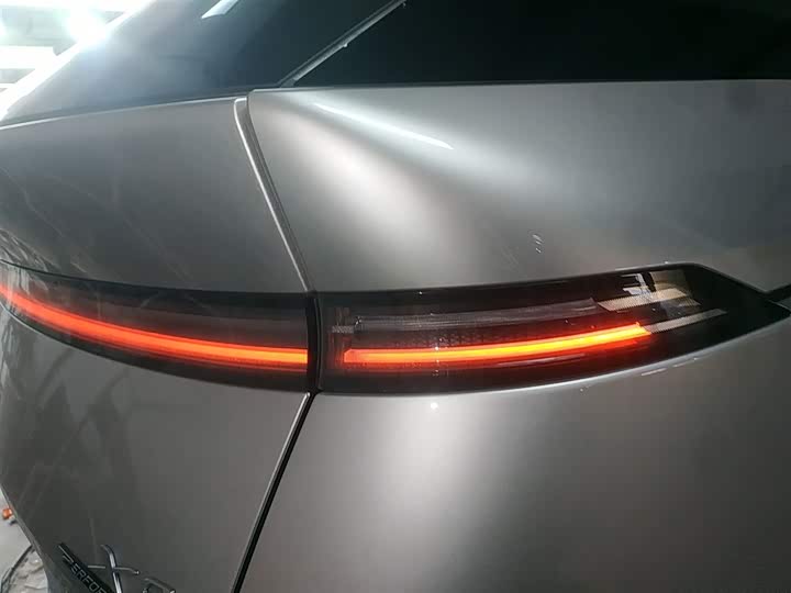 Фото 8 - XPeng X9