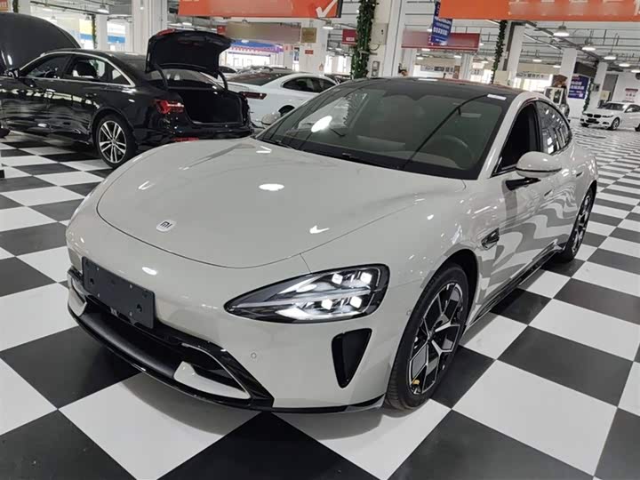 Фото 1 - Xiaomi SU7