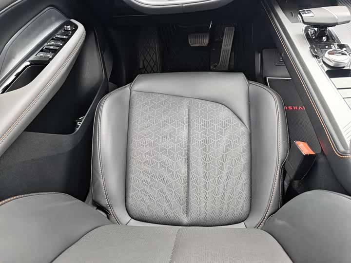 Фото 7 - Changan Oshan Z6