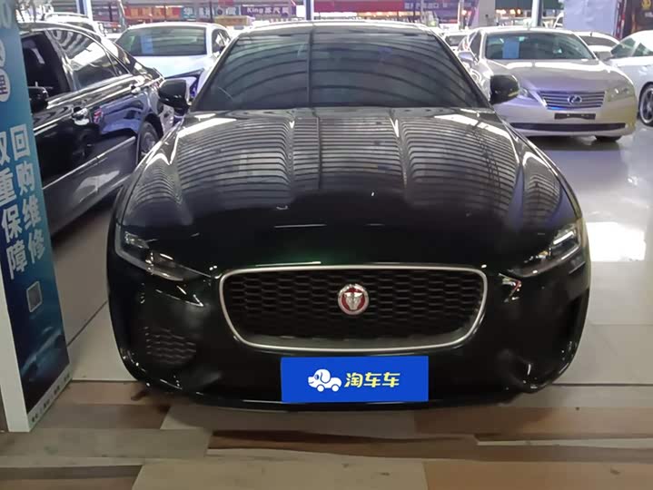 Фото 2 - Jaguar XE L