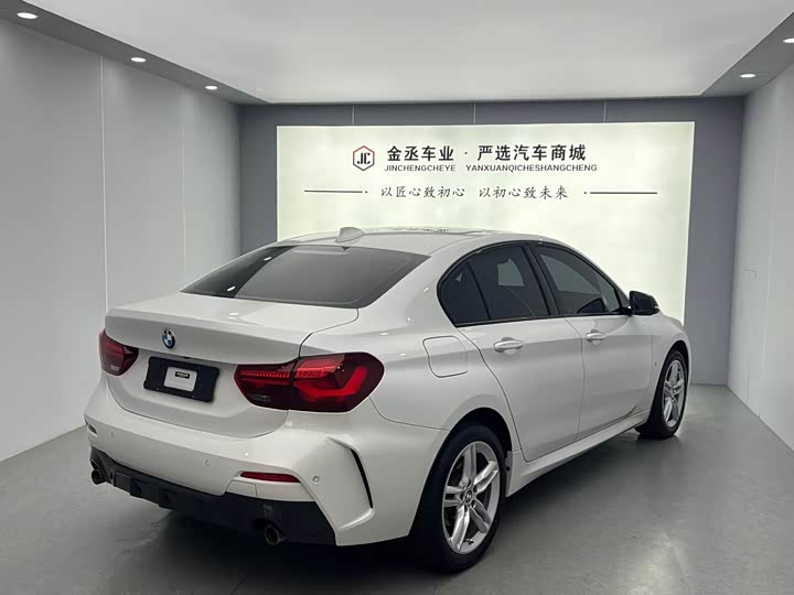 Фото 6 - BMW 1 Series