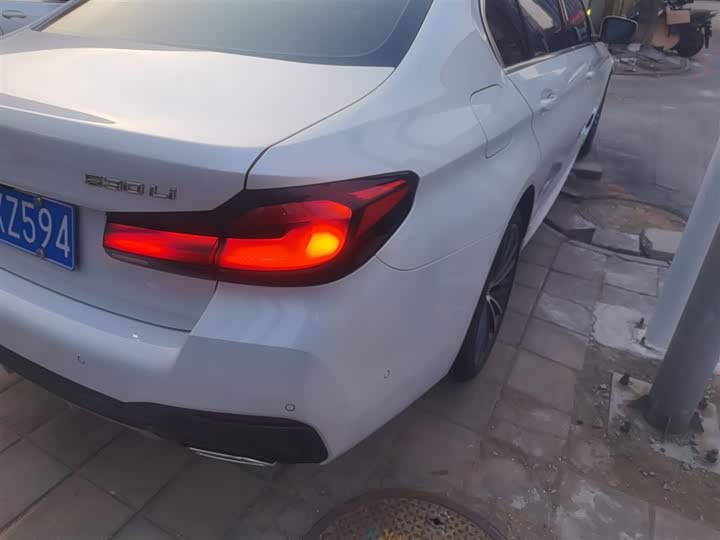 Фото 8 - BMW 5 Series