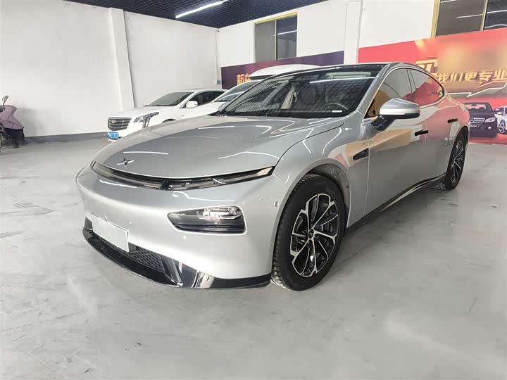 Фото 2 - XPeng P7