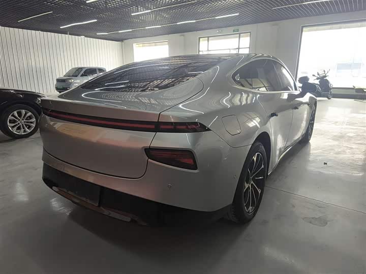 Фото 7 - XPeng P7