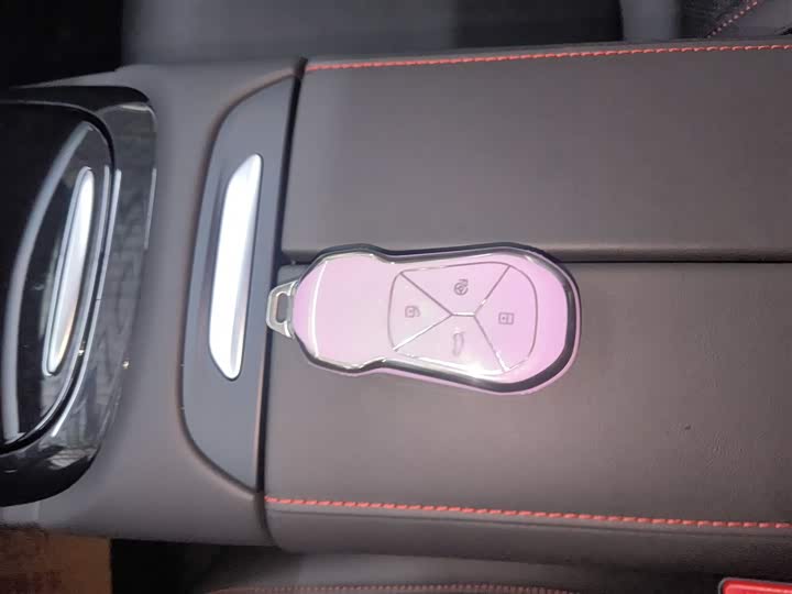 Фото 9 - XPeng P7