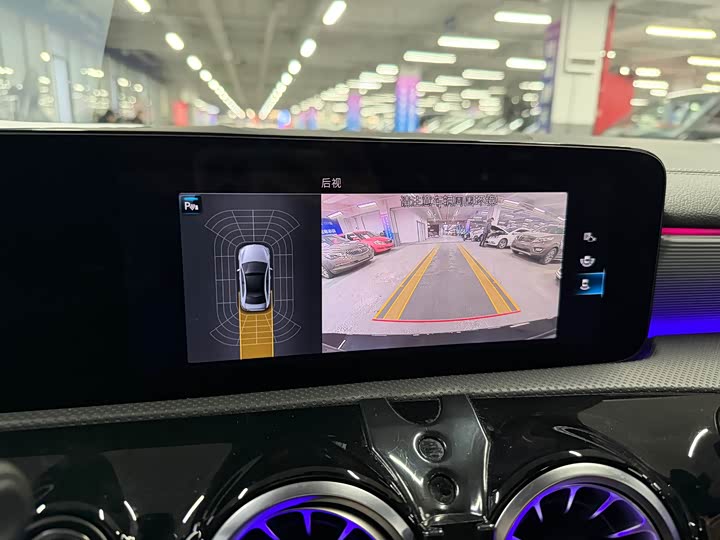 Фото 8 - Mercedes-Benz A-Class AMG